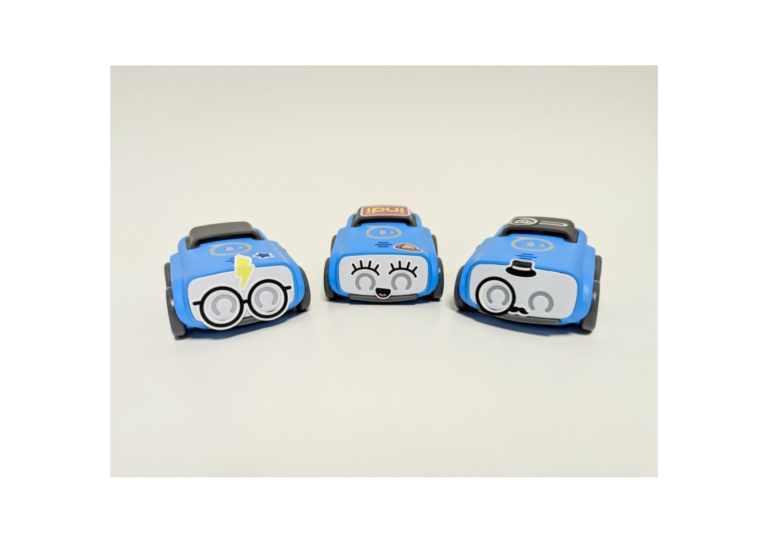 Kolme kappaletta Sphero Indi -robotteja