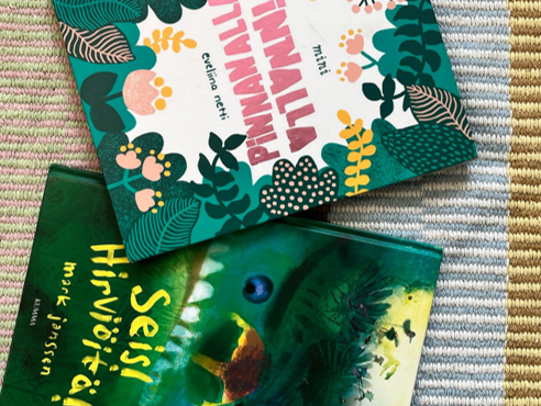 Kaksi hiljaista kirjaa